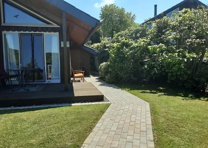 Lovely In 埃克斯特塔尔